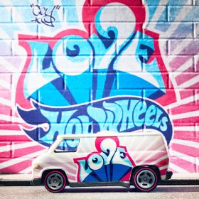 Hot Wheels Cey Adams ??LOVE?? 70??s Van